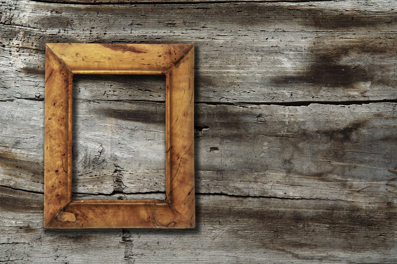 Старая деревянная рамка