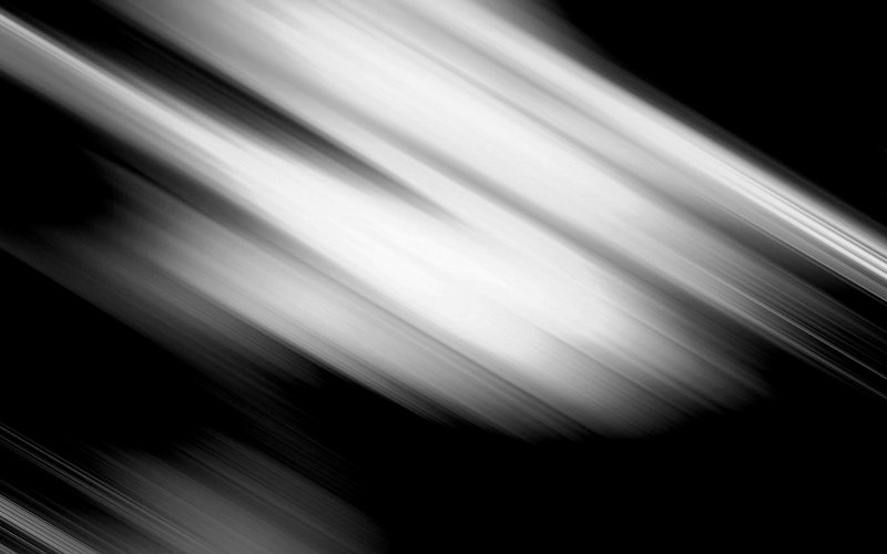 Блики на черном фоне